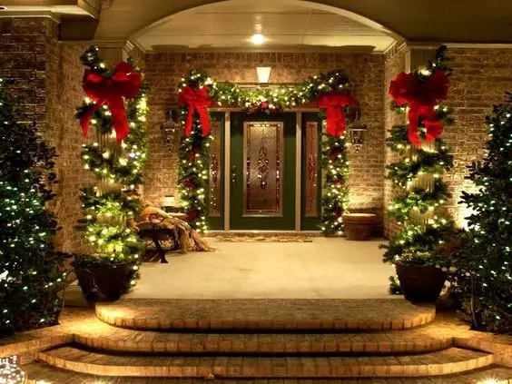 2023 Outdoor Christmas Lights: Illuminate Your Space with Festive Brilliance and Timeless Elegance