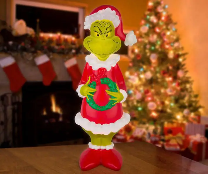 Elevate Your Home for 2023: Unique Christmas Decor Ideas, Grinch Charm, and Cozy Elegance