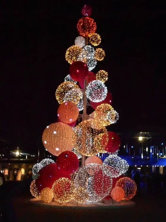 2023 Outdoor Christmas Lights: Illuminate Your Space with Festive Brilliance and Timeless Elegance