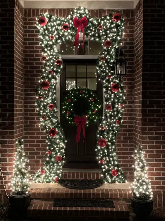 Transform Your Home with Red, White, and Green Christmas Lights Outside: 2023 Festive Brilliance