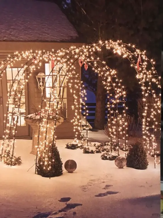 Transform Your Home with Red, White, and Green Christmas Lights Outside: 2023 Festive Brilliance