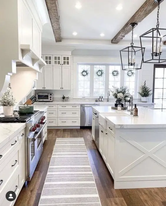Craftsman Kitchen Ideas 2024: White, Joanna Gaines, Fireplace Magic, and More for a Timeless Culinary Haven