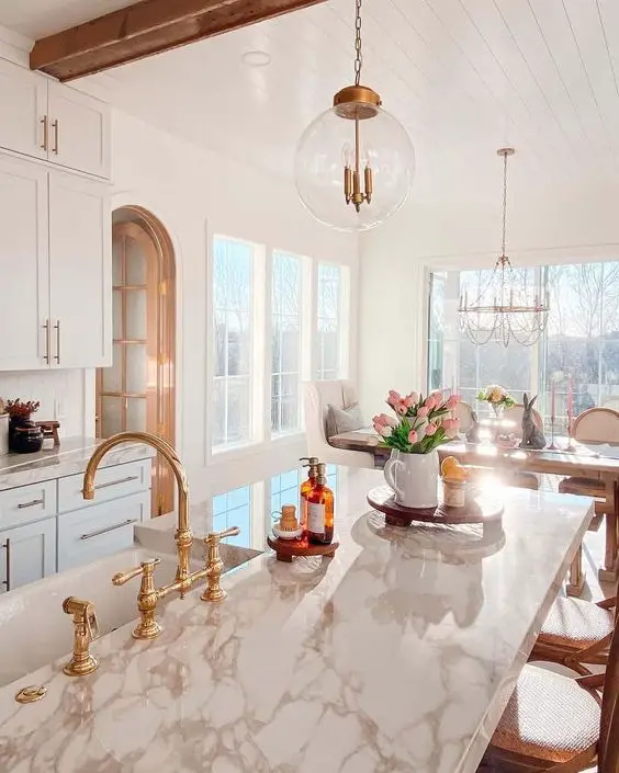 Craftsman Kitchen Ideas 2024: White, Joanna Gaines, Fireplace Magic, and More for a Timeless Culinary Haven