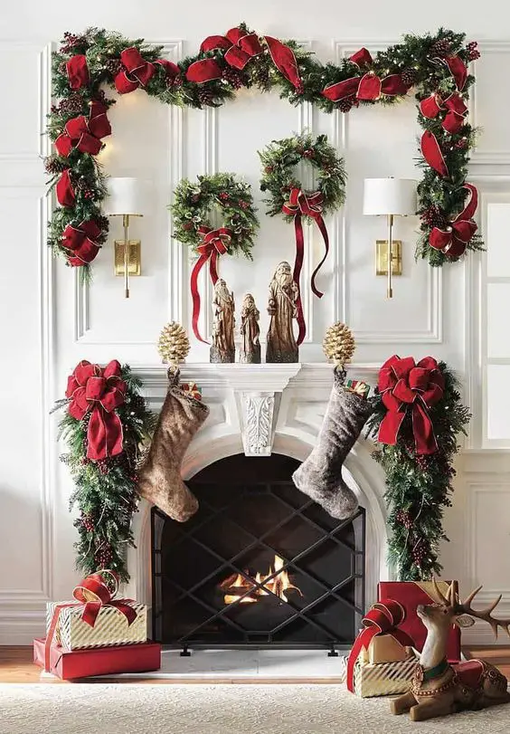 Timeless Elegance: Vintage Christmas Decor Ideas 2023 | Farmhouse, Modern, Elegant - Unveiling Nostalgic Charm