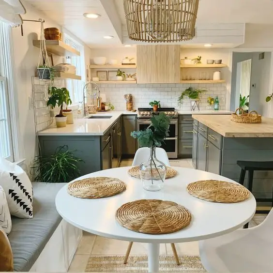 Rustic Kitchen Ideas 2024: Farmhouse Charm on a Budget | Modern Trends and Bloxburg-Inspired Designs