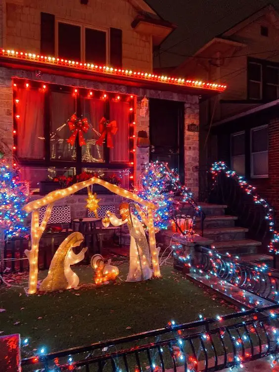 Enchant Your Home: Christmas Lights Outside 2023 | Ideas, Colors, and Tips for a Festive Wonderland