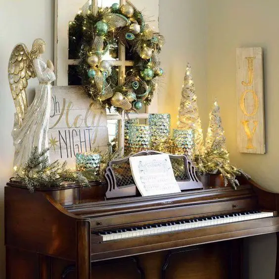 Timeless Elegance: Old Fashion Christmas Decorating Ideas 2023 for Cozy Living Rooms, Kitchens, and Beyond