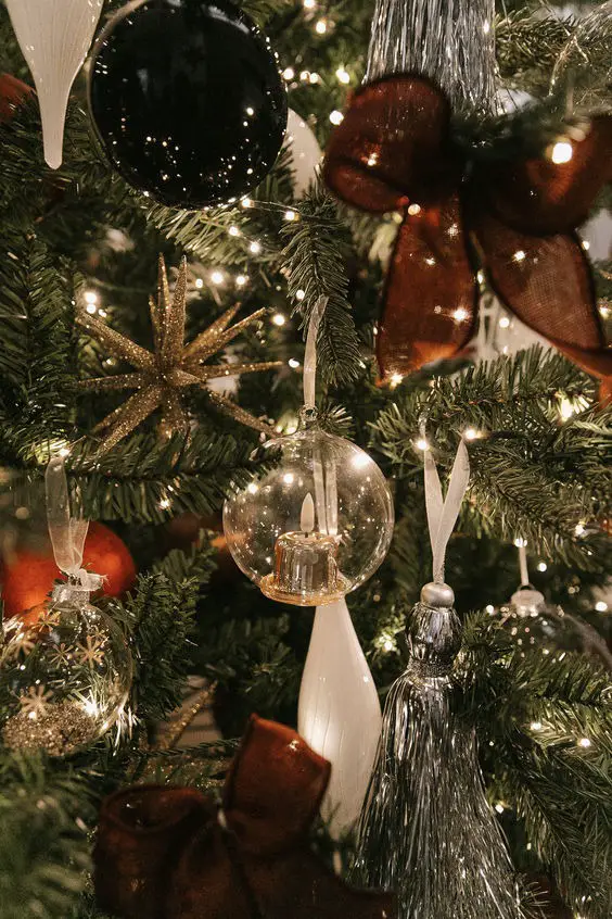 Dazzling 2023 Christmas Decor Lights: Pro Tips for Indoor & Outdoor Elegance