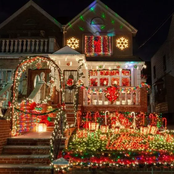 Transform Your Home with Red, White, and Green Christmas Lights Outside: 2023 Festive Brilliance