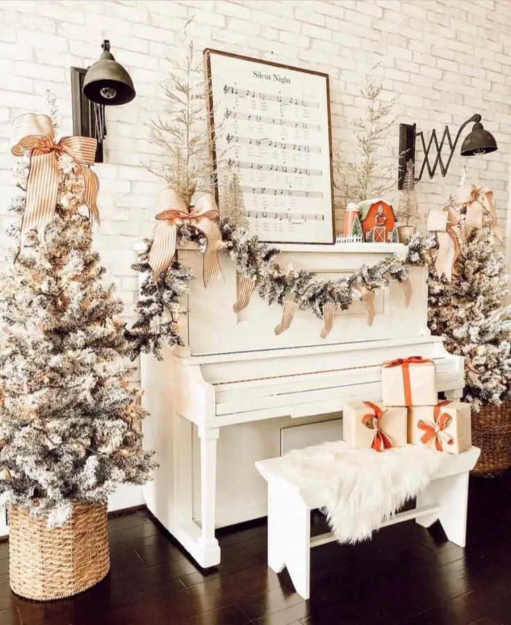 Timeless Elegance: Old Fashion Christmas Decorating Ideas 2023 for Cozy Living Rooms, Kitchens, and Beyond