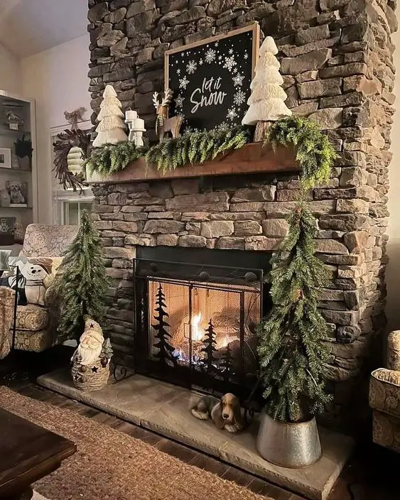 Timeless Elegance: Vintage Christmas Decor Ideas 2023 | Farmhouse, Modern, Elegant - Unveiling Nostalgic Charm