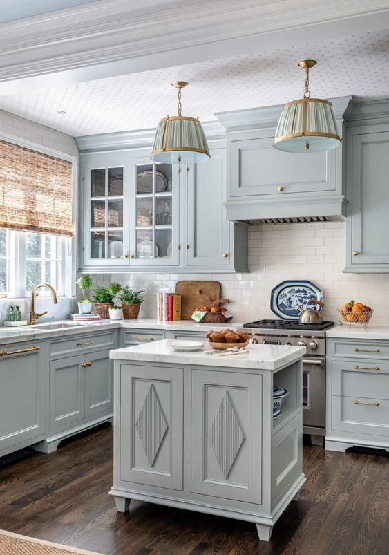 Craftsman Kitchen Ideas 2024: White, Joanna Gaines, Fireplace Magic ...