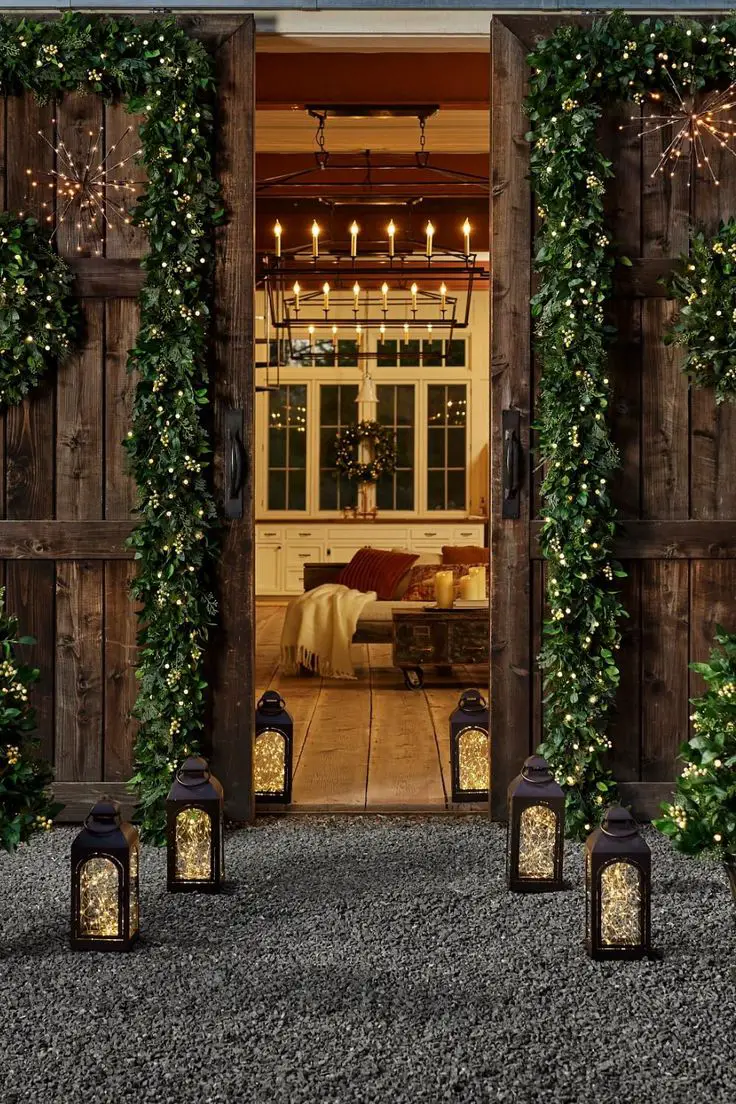 Transform Your Outdoor Space: Christmas Decor Ideas 2023 | Lights, Trees, and Elegance Await!