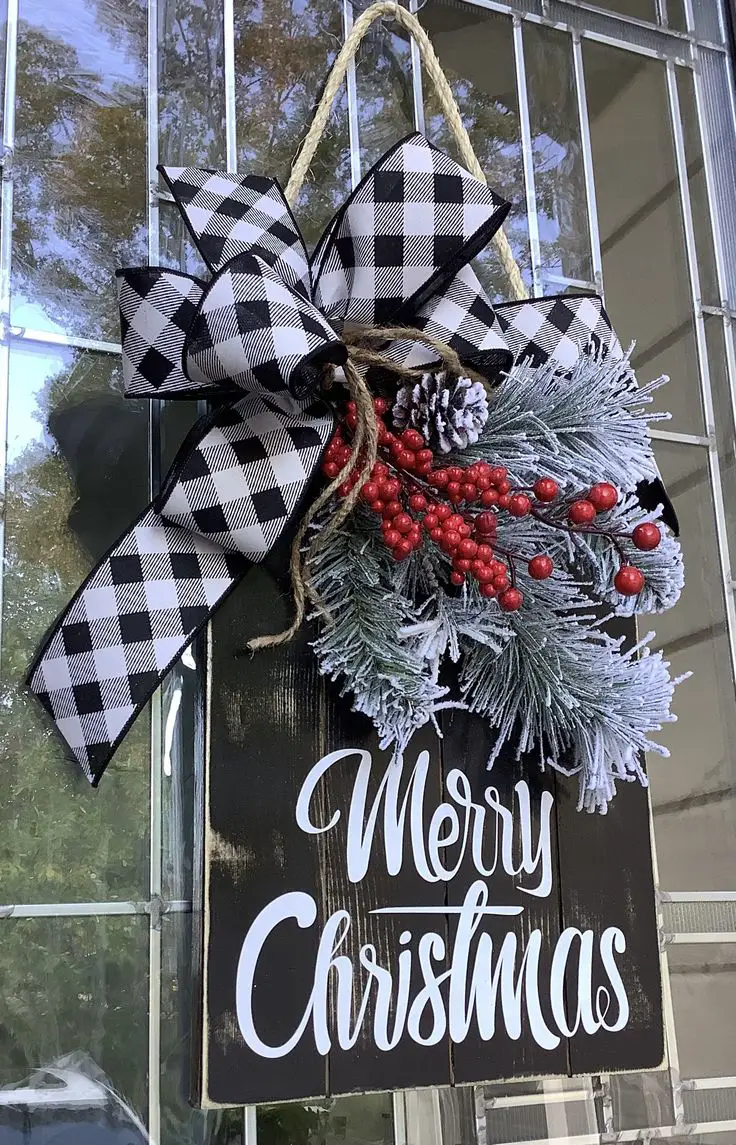 Elevate Your Home for 2023: Unique Christmas Decor Ideas, Grinch Charm, and Cozy Elegance