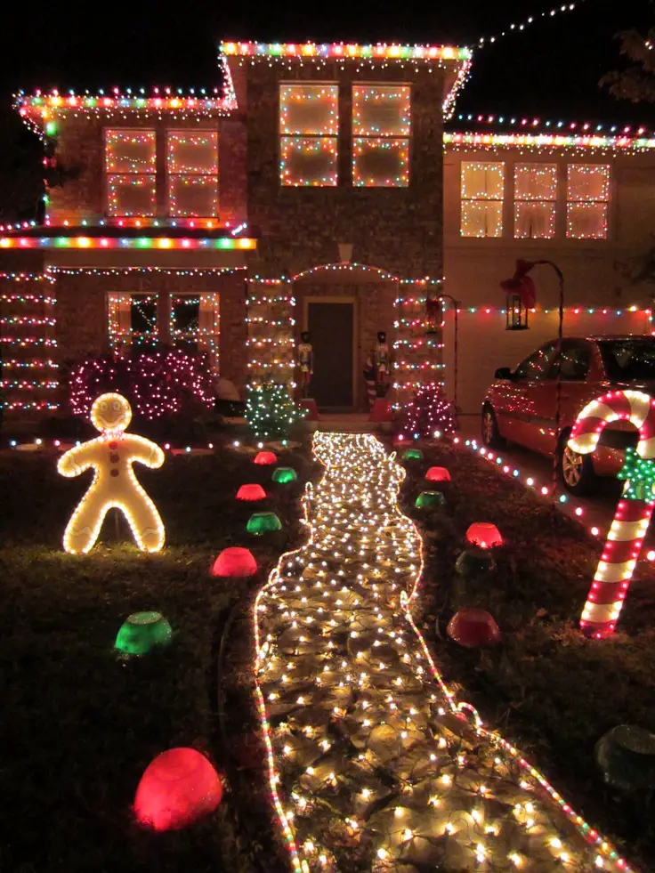 Transform Your Outdoor Space: Christmas Decor Ideas 2023 | Lights, Trees, and Elegance Await!