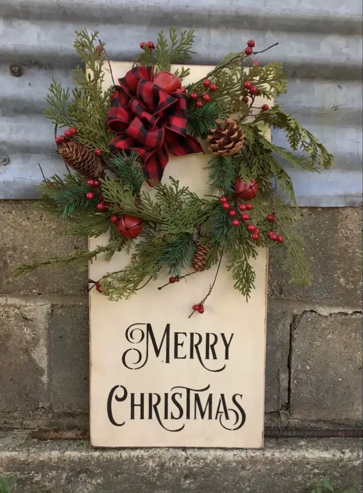 Elevate Your Home for 2023: Unique Christmas Decor Ideas, Grinch Charm, and Cozy Elegance