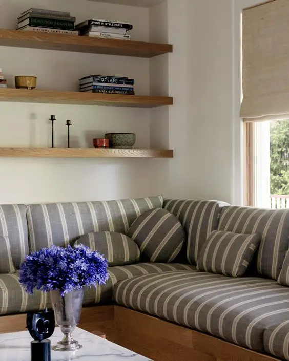 2024 Pantry Sofa Trends: Office Design Meets Cozy Minimalism