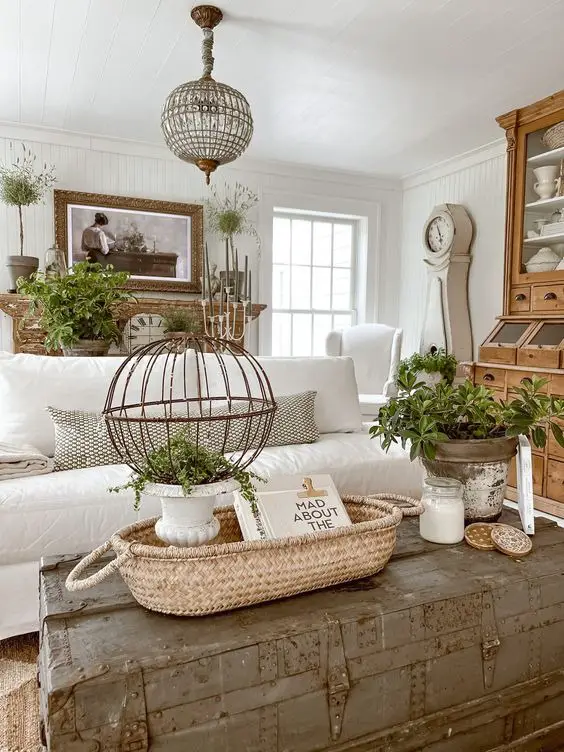 Chic Vintage Spring Decor Ideas for Home & Porch | Refresh 2024