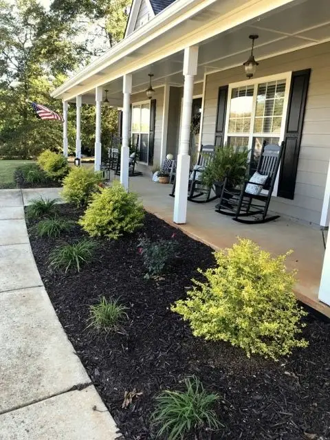 Elevate Your Home with Porch Landscaping 2024: Ideas for Front Yard ...