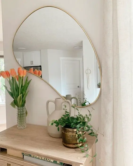 2024 Spring Mirror Decor: Fresh Mantle & Fireplace Designs