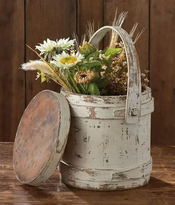 Chic Vintage Spring Decor Ideas for Home & Porch | Refresh 2024