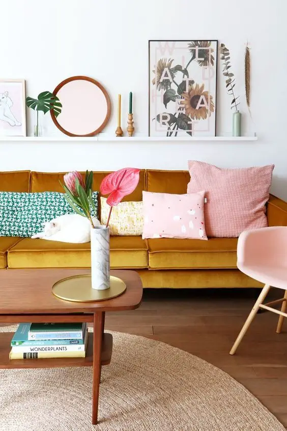 Refresh Your Space with Trendy Spring Couch Decor Ideas 2024
