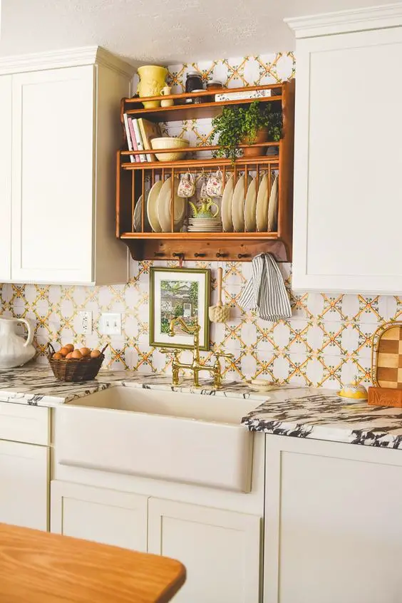 Refresh Your Kitchen: Spring Decor Cabinet Ideas for Chic Homes