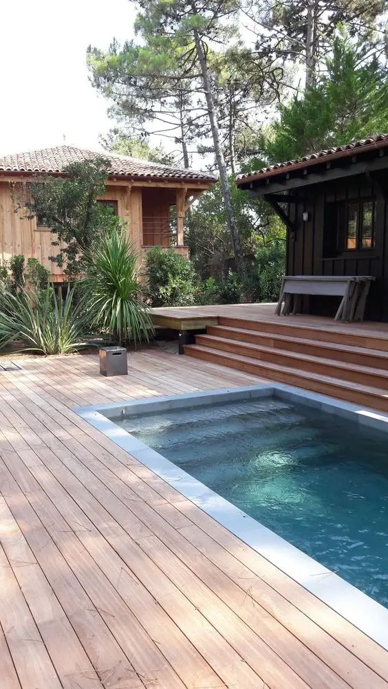 2024 Stylish Pool Decks: Ideas & Privacy Designs for Homes