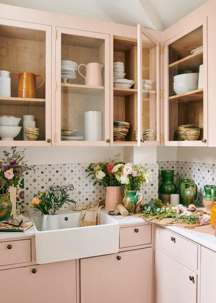 Refresh Your Kitchen: Spring Decor Cabinet Ideas for Chic Homes
