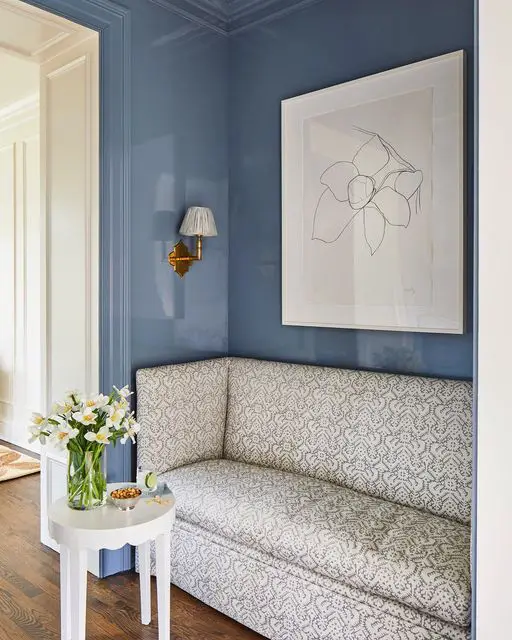 2024 Pantry Sofa Trends: Office Design Meets Cozy Minimalism