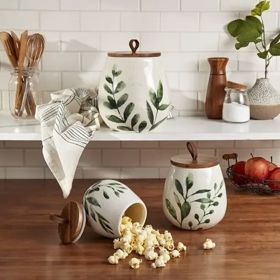 2024's Top Spring Kitchen Decor: Farmhouse to Boho Chic Trends