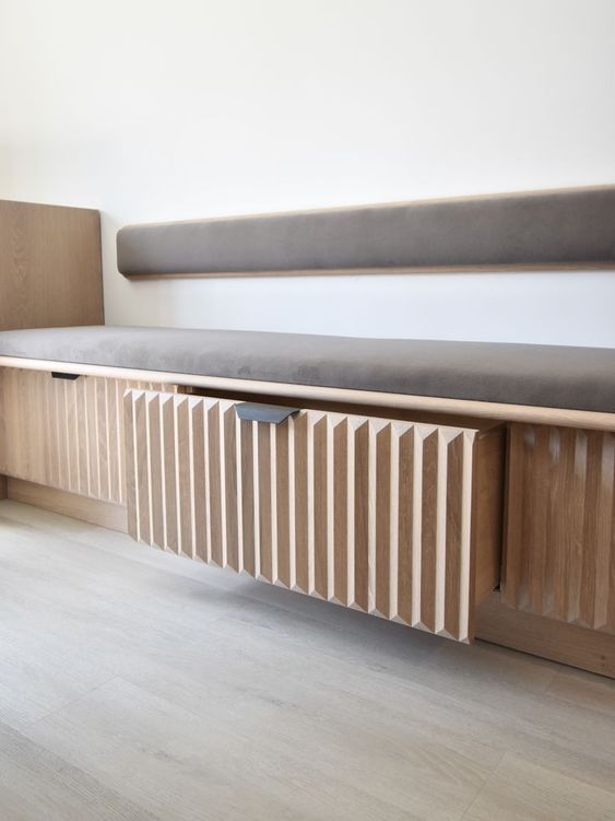 2024 Pantry Sofa Trends: Office Design Meets Cozy Minimalism
