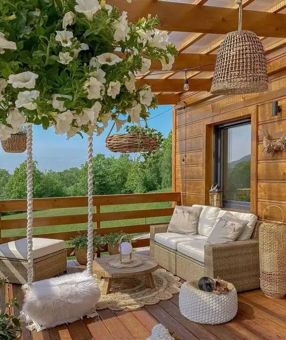 2024 Spring Veranda Decor Trends: Refresh Your Outdoor Space