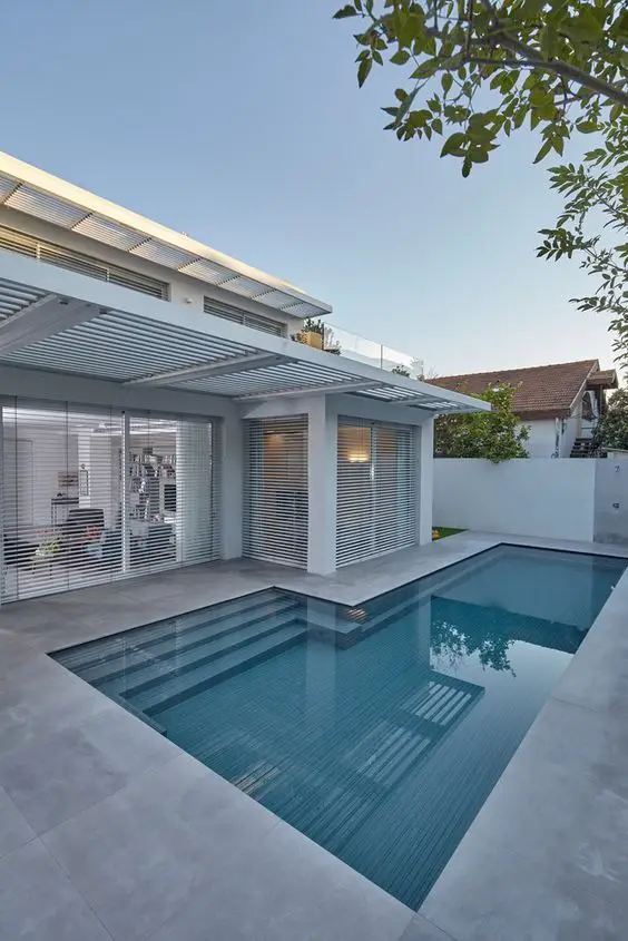 2024 Stylish Pool Decks: Ideas & Privacy Designs for Homes