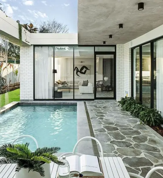 2024 Stylish Pool Decks: Ideas & Privacy Designs for Homes