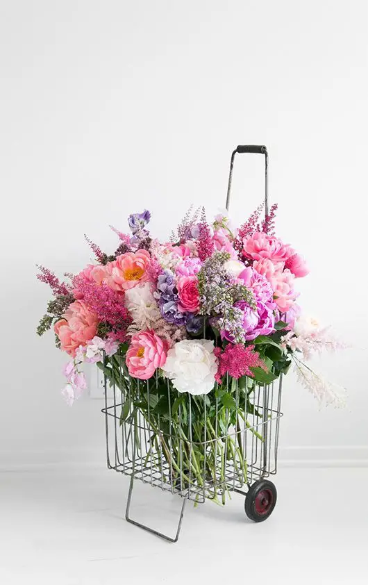 Fresh Spring Desk Decor 2024: Revitalize Your Workspace