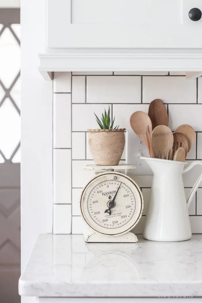 Embrace 2024 Spring: Farmhouse Decor Tips for a Fresh Home Look