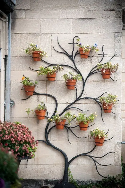 Unique Homemade Garden Decor Ideas for Creative Outdoor Spaces
