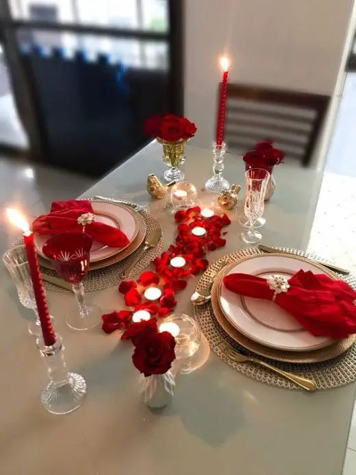 Crafting Memorable Moments: Elegant Valentines Table Decor Ideas 2024