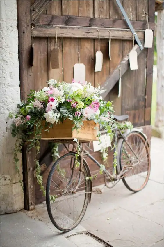 2024's Top Spring Barn Decor Trends for Rustic Elegance