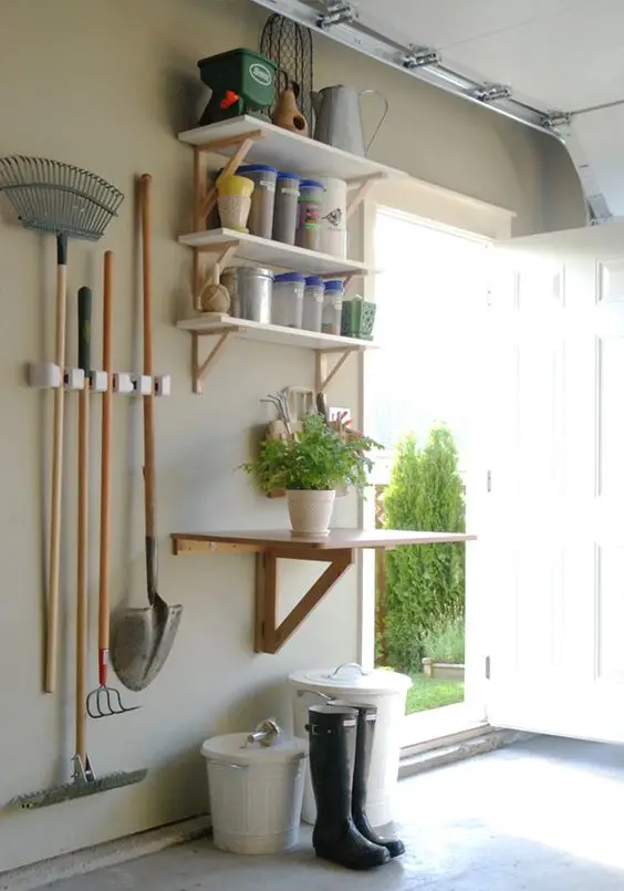 Revamp Your Space: Chic Spring Garage Decor Ideas 2024