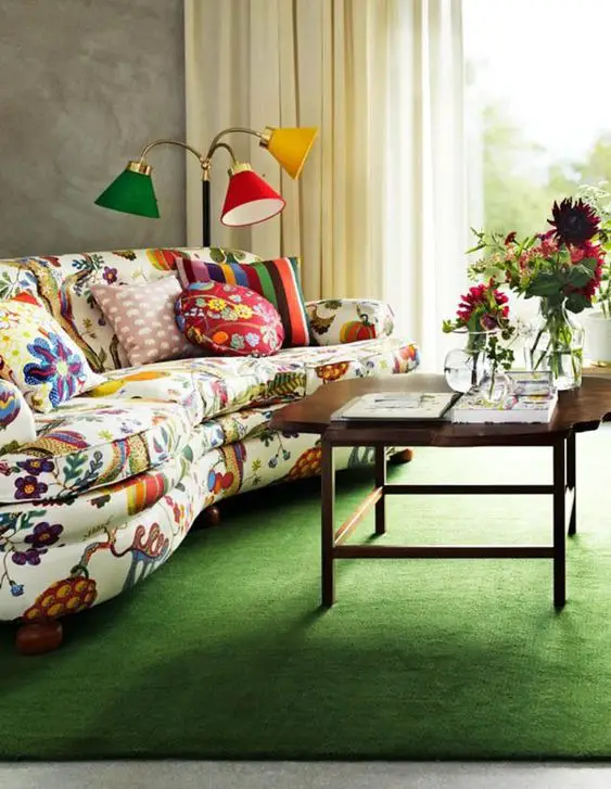 Refresh Your Space with Trendy Spring Couch Decor Ideas 2024