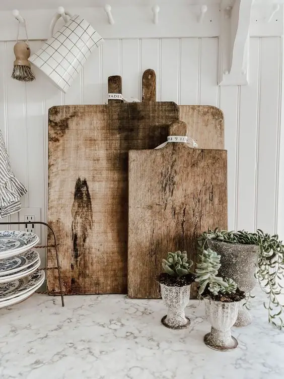 Chic Vintage Spring Decor Ideas for Home & Porch | Refresh 2024