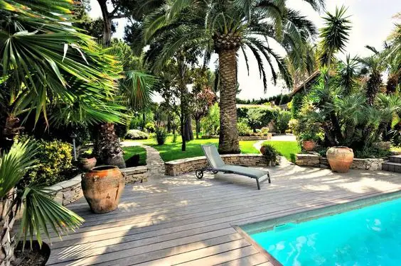 Mastering Poolside Paradise: Landscaping Around Pool 2024 - Ideas, Privacy, and Tropical Elegance for Your Inground Oasis