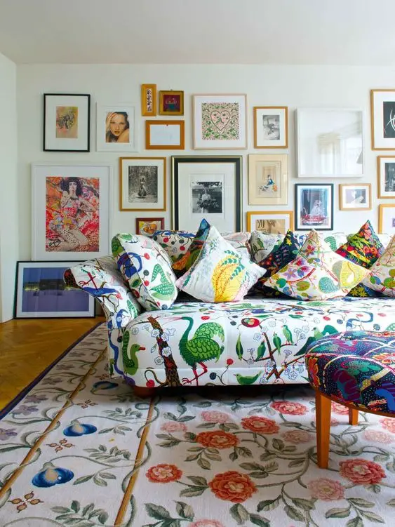 Refresh Your Space with Trendy Spring Couch Decor Ideas 2024