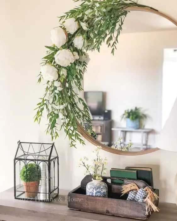 2024 Spring Mirror Decor: Fresh Mantle & Fireplace Designs