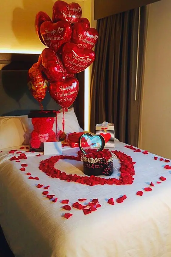Transform Your Space: Romantic Valentines Room Decor Ideas 2024 for Him | Cozy and Simple Bedrooms with Rose Petals