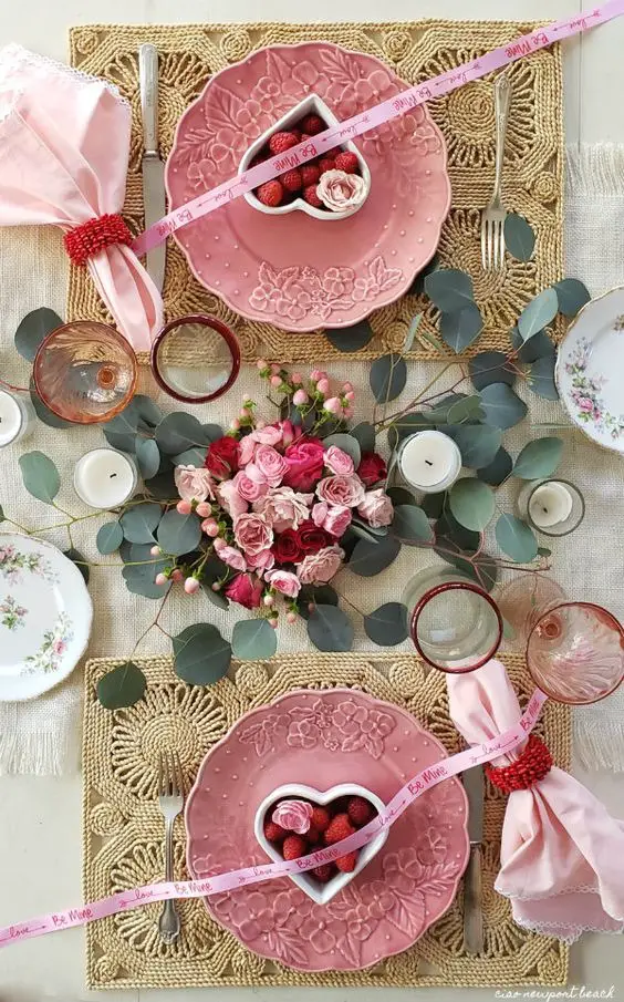 Crafting Memorable Moments: Elegant Valentines Table Decor Ideas 2024