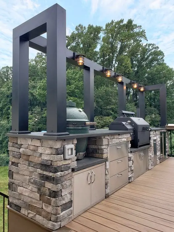 2024 Luxury & Rustic Modern Backyard Kitchens – Design Trends