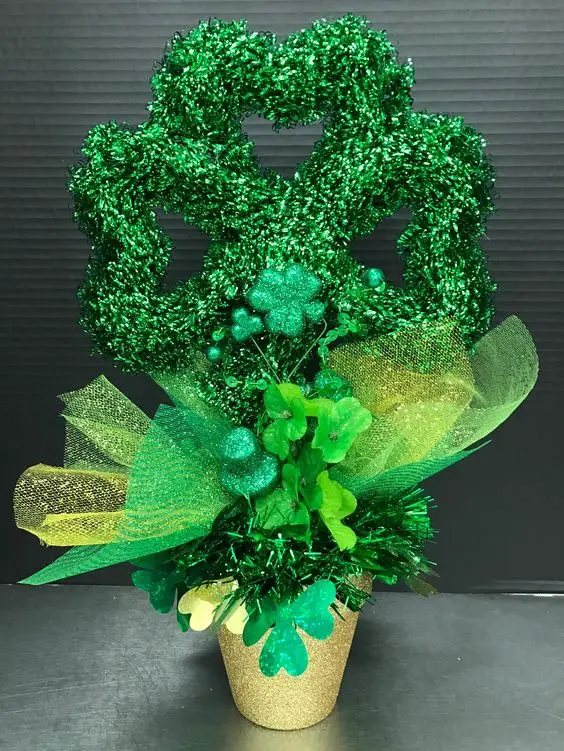 Chic St. Patrick's Day Decor: Unique Ideas for Home & Office